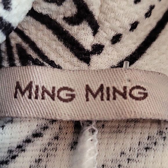 Ming Ming Cowl Neck Long Sleeved Open Back Absract Shirt Size M - Picture 6 of 6